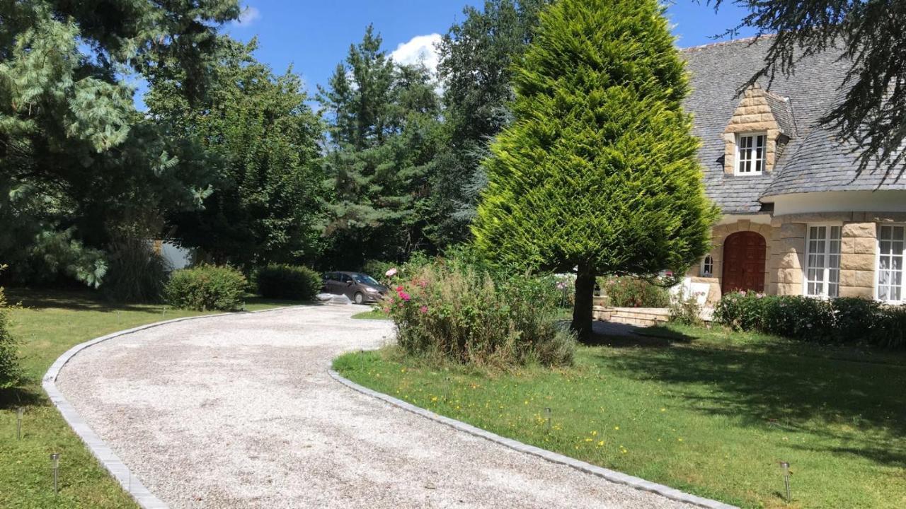 Le Faouët Crown Roads B&B 외부 사진