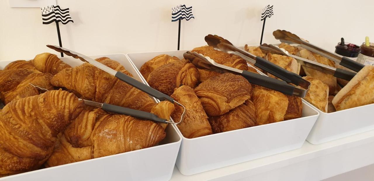 Le Faouët Crown Roads B&B 외부 사진