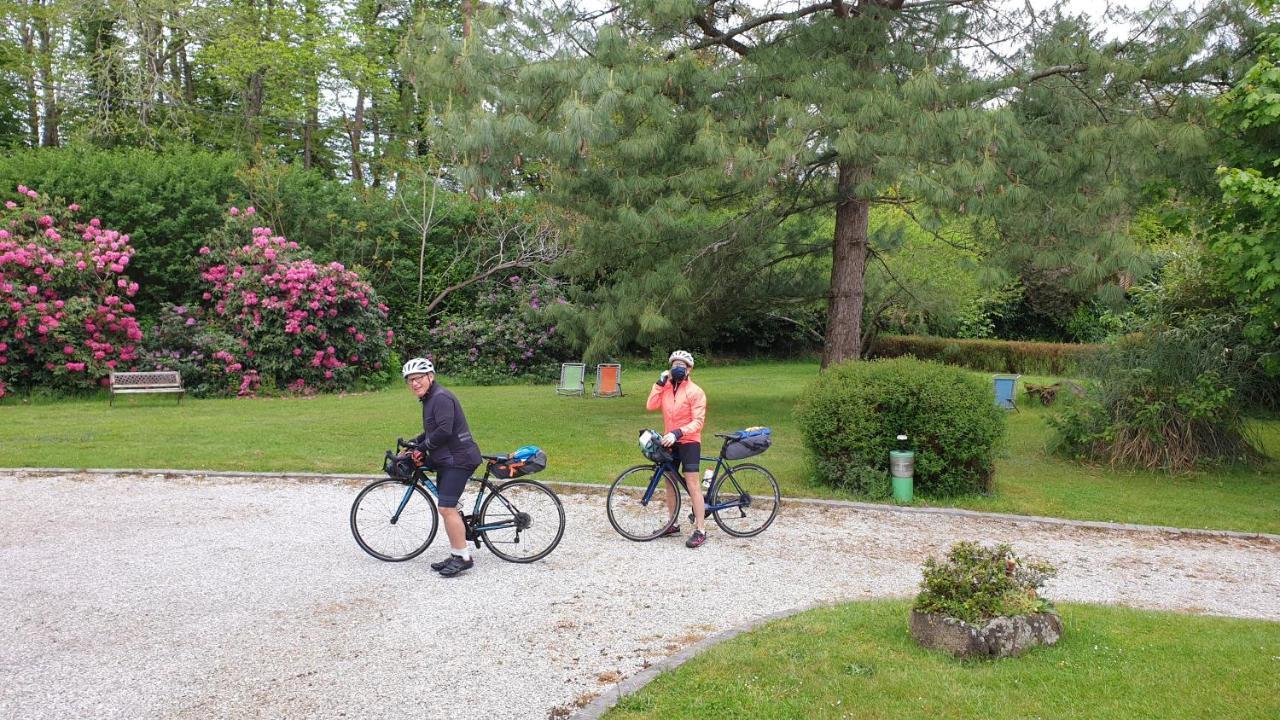 Le Faouët Crown Roads B&B 외부 사진